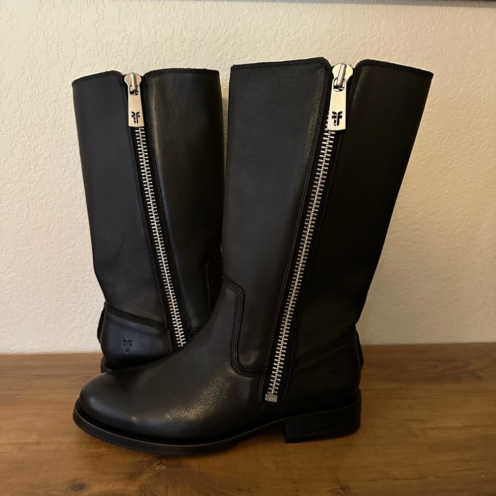 FRYE AND CO. Black Leather Heeled Boots